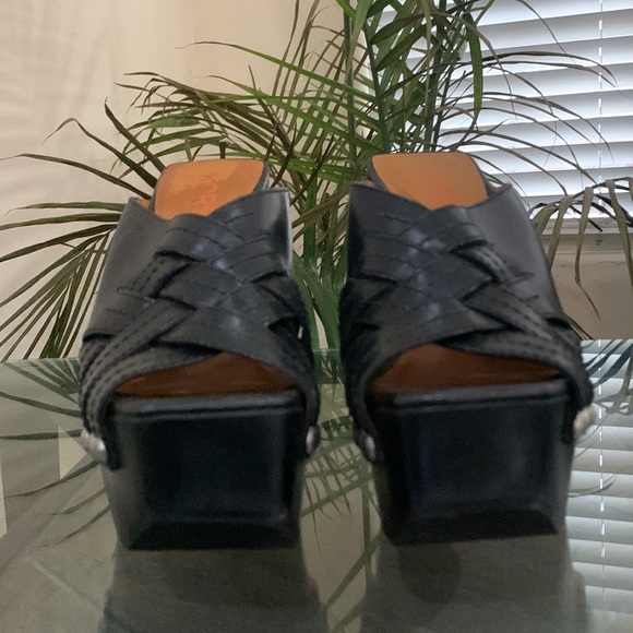 KORS by Michael Kors Studded Platform Mule Sandals - Nero - Picture 2 of 16